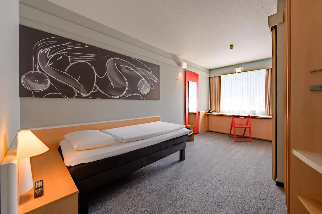 Ibis Hamburg Alsterring Hotel