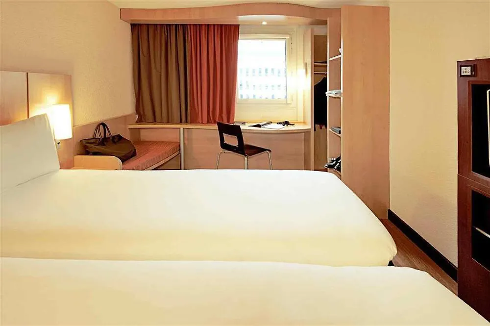 Ibis Hamburg Alsterring Hotel