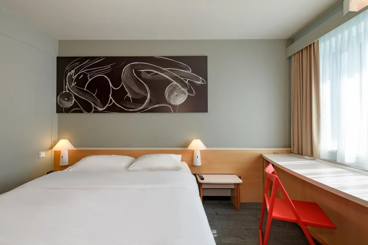 Hotel Ibis Hamburg Alsterring 3*,