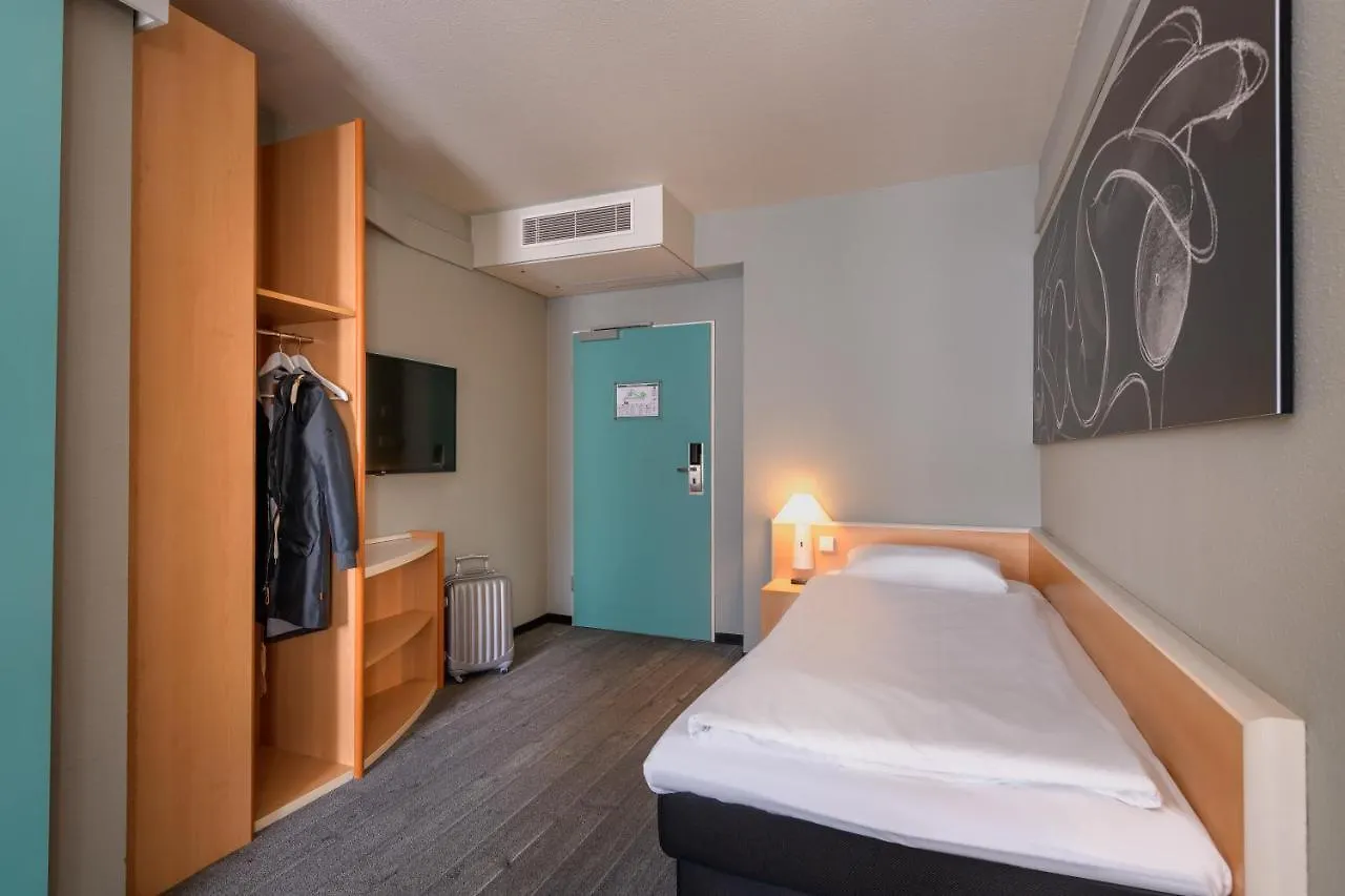 Ibis Hamburg Alsterring Hotel